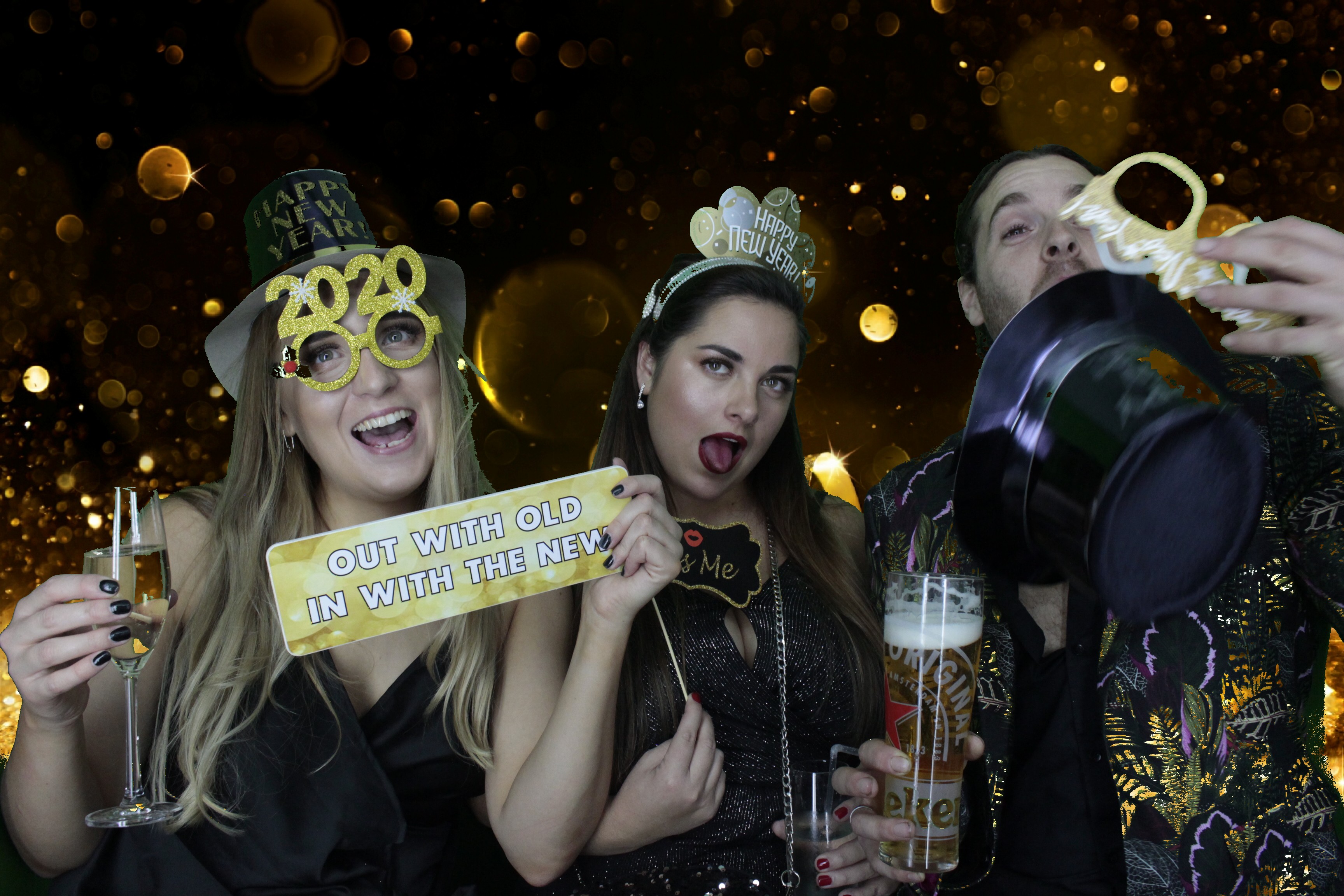 NYE Party | View more photos from the event at gallery.myphotoboothexperience.co.uk/u/MyPhotoBoothExperienceLtd/NYE-Party